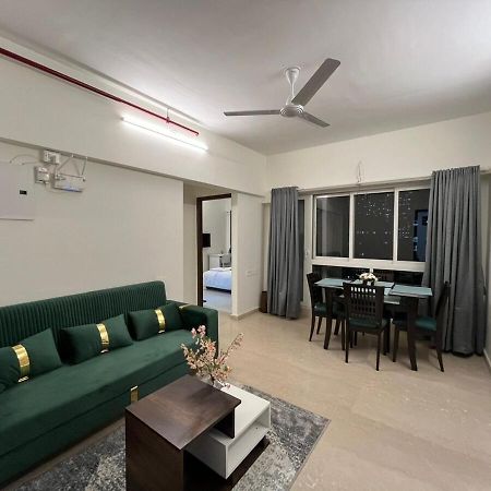 2Bhk Plus Living Room Near Nesco Malad East West Bombaim Exterior foto